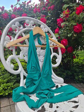 Nwot Turquoise wrap around halter top
